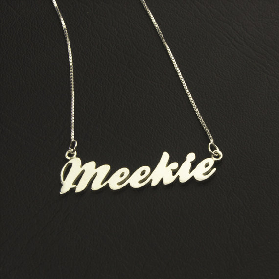 name-necklace-laser-cutting-jewelry